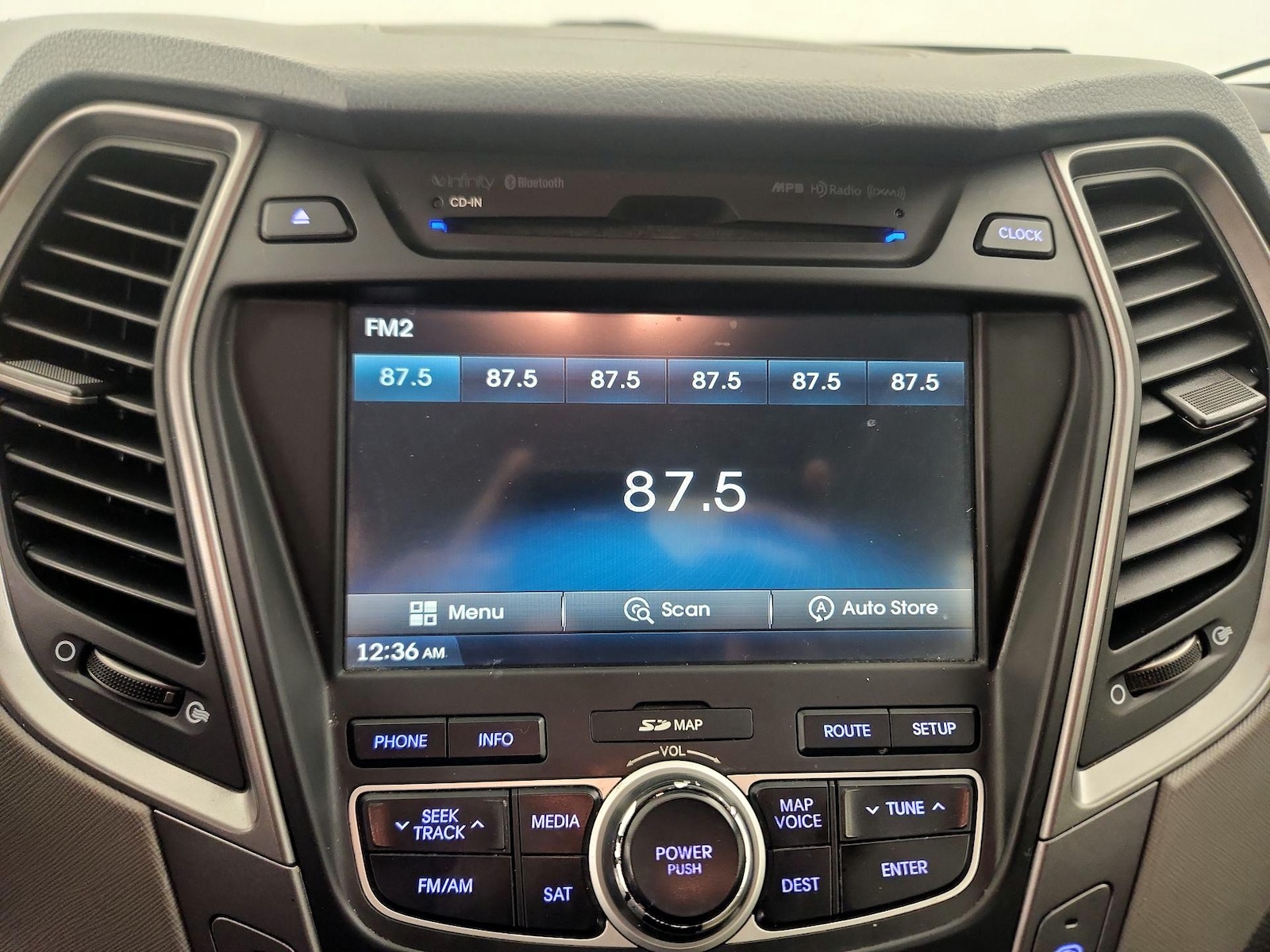 2015 Hyundai Santa Fe Sport 2.0T - Photo 17