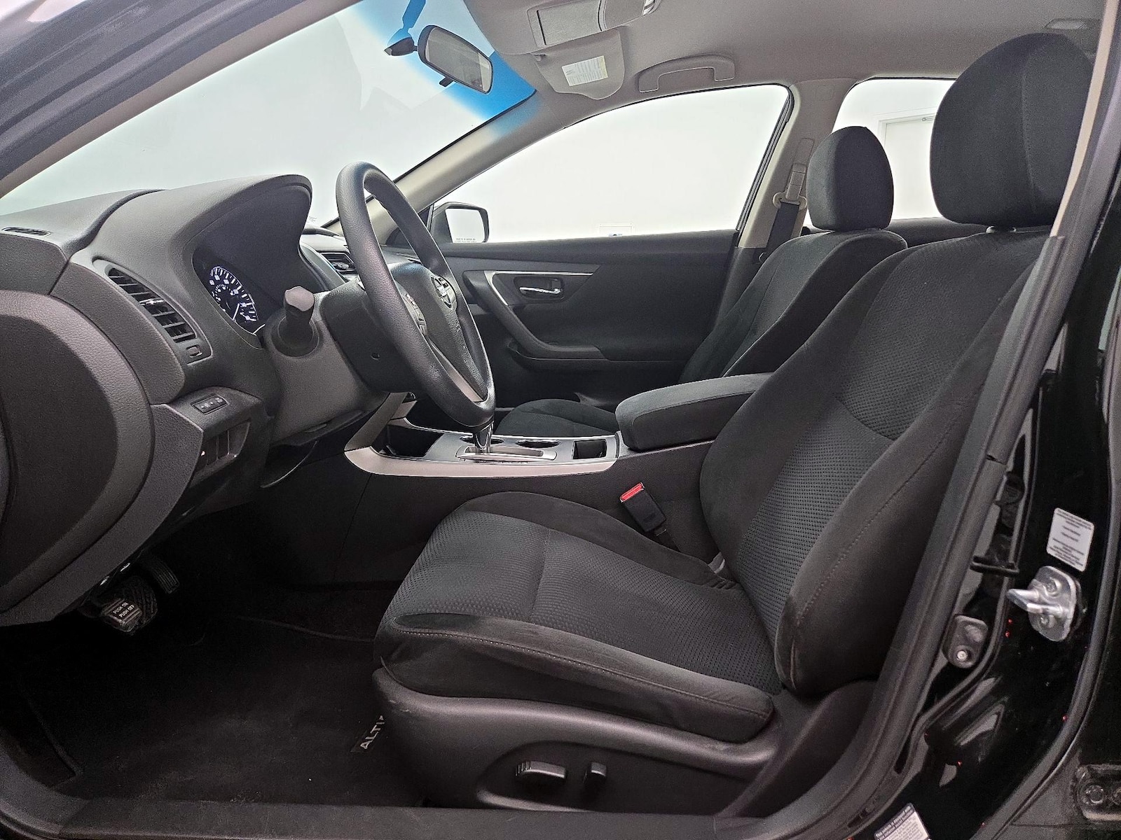 Power Seat(s) & Side Airbags