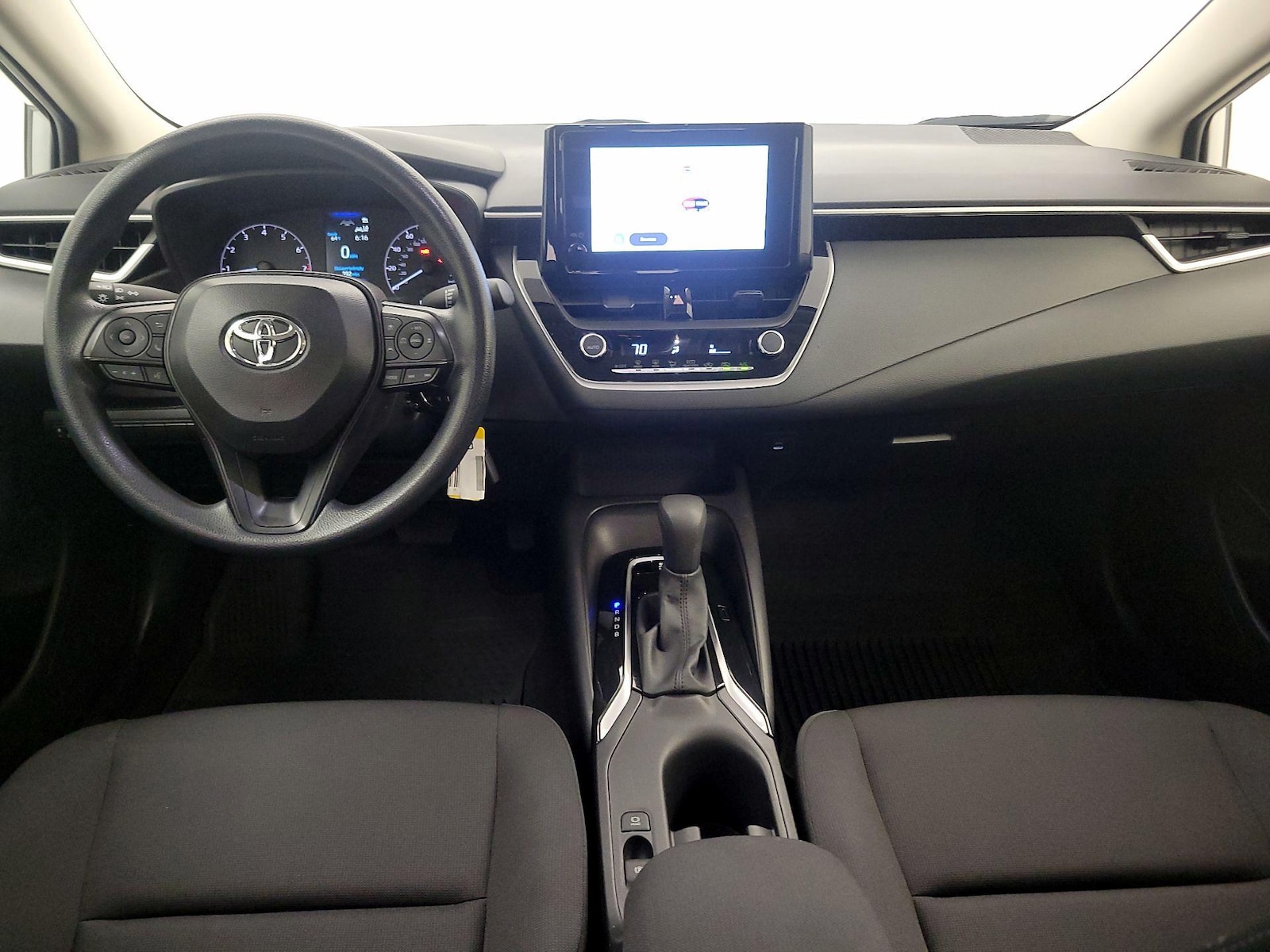 2025 Toyota Corolla LE - Photo 10