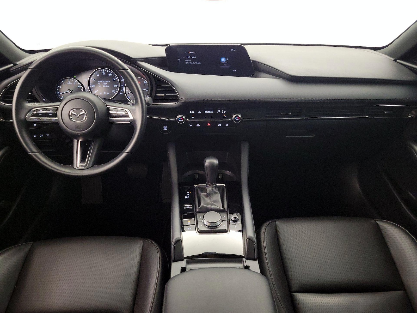 2022 Mazda Mazda3 Premium - Photo 10