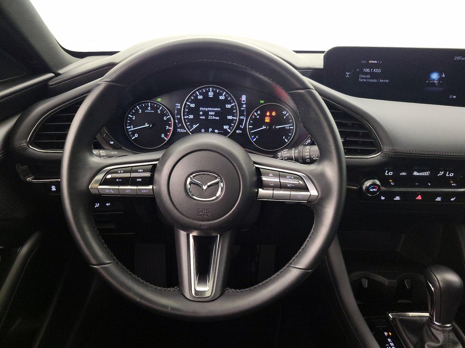 2022 Mazda Mazda3 Premium - Photo 11