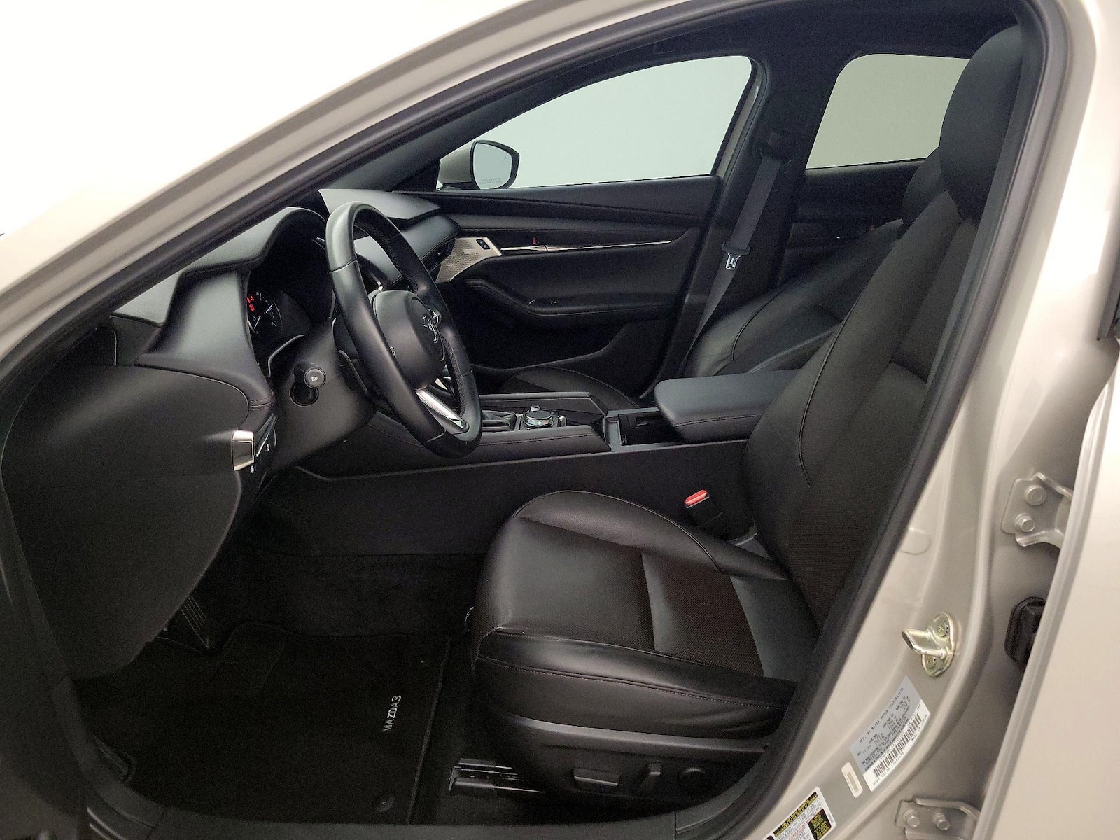 2022 Mazda Mazda3 Premium - Photo 12