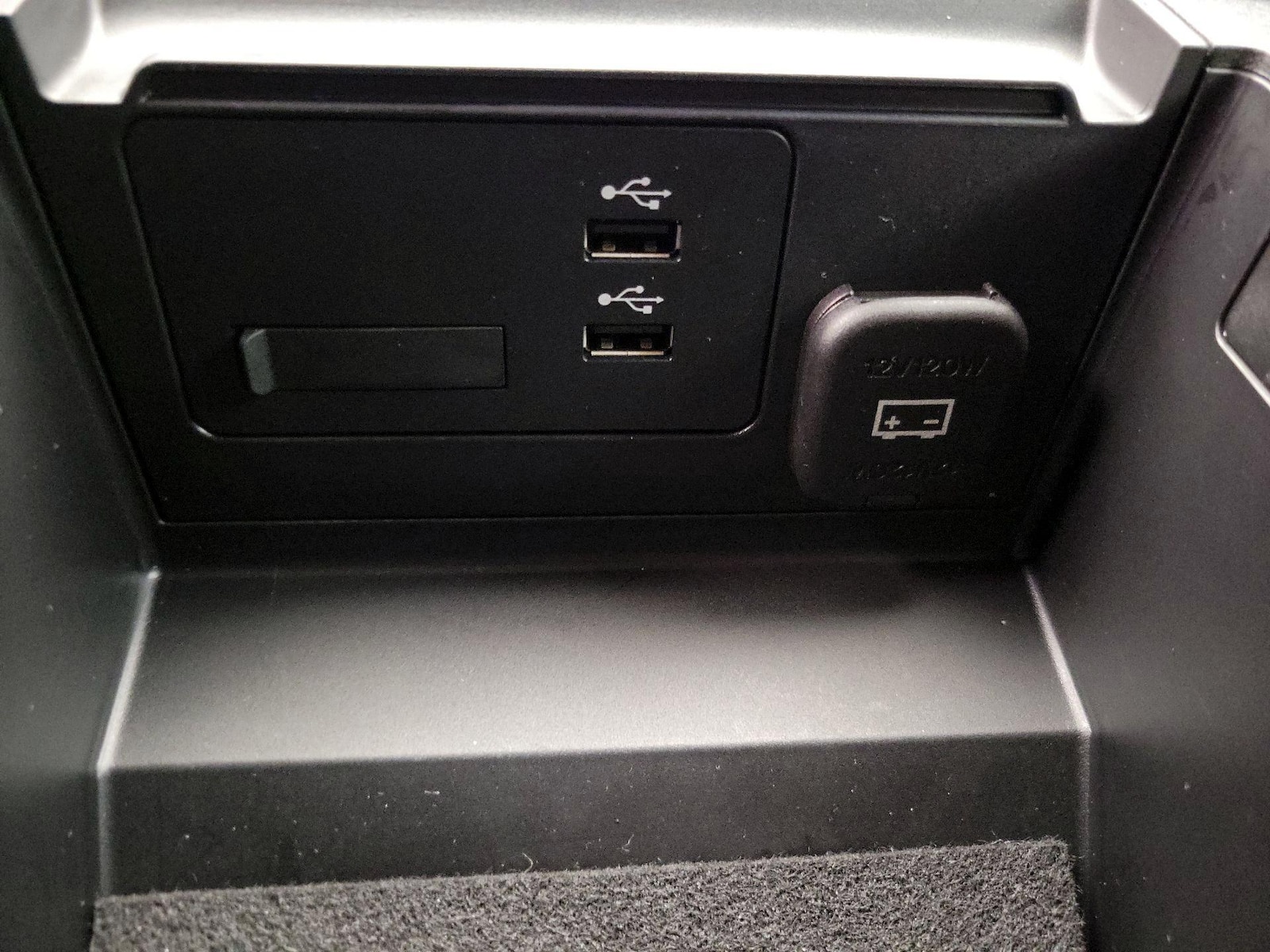2022 Mazda Mazda3 Premium - Photo 19