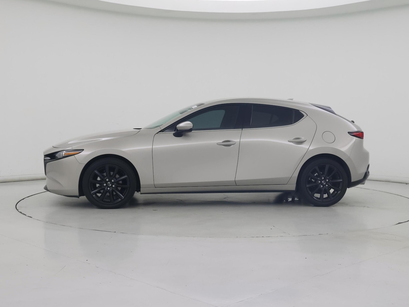 2022 Mazda Mazda3 Premium - Photo 4