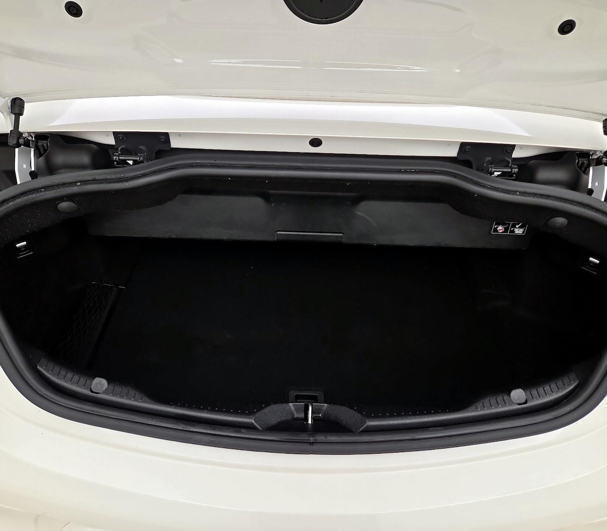 Trunk/Cargo (Seats Up)