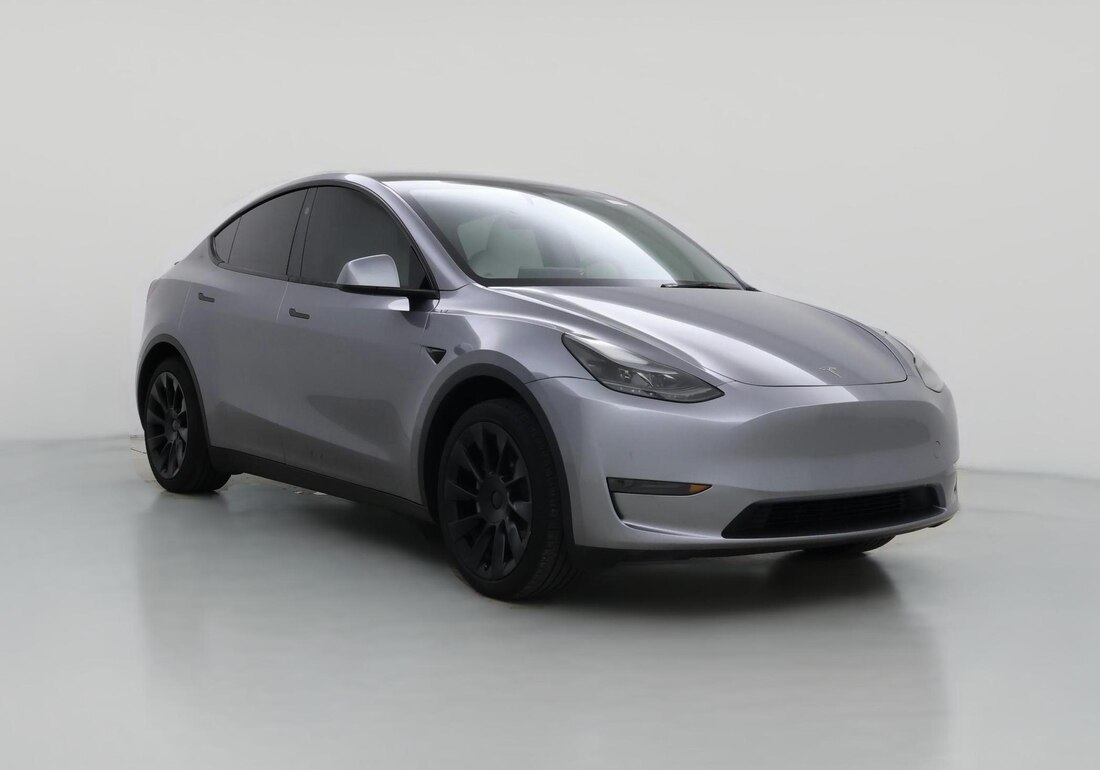 2025 Tesla Model Y Long Range Rear-Wheel Drive in Gray — CarMax photo