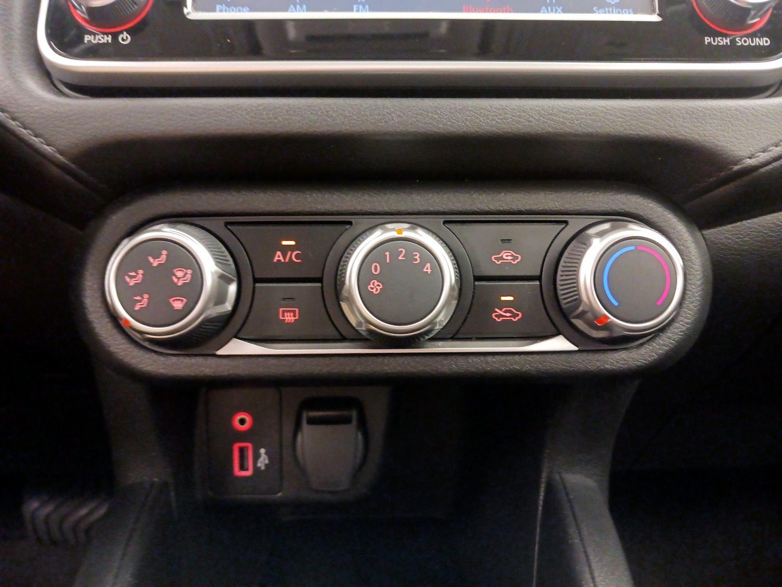 2025 Nissan Versa Sedan S - Photo 17