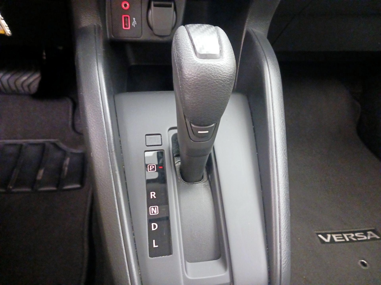 2025 Nissan Versa Sedan S - Photo 18