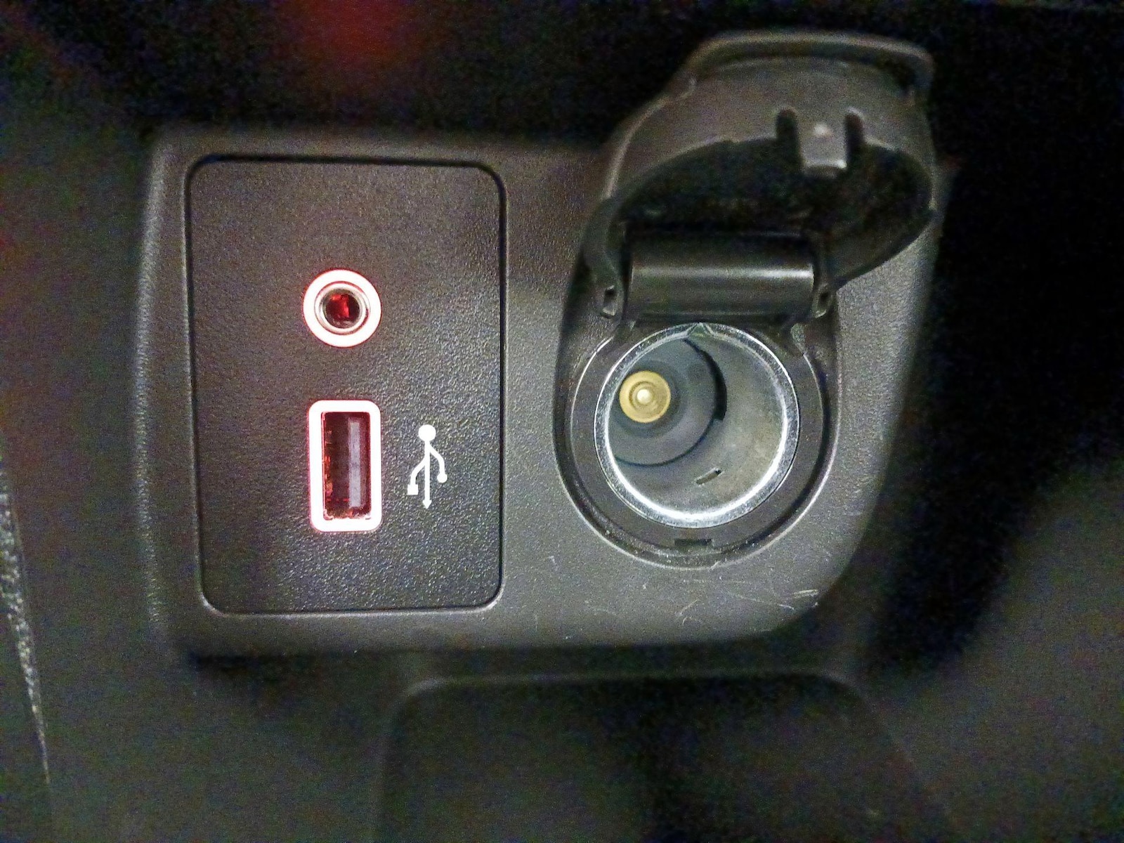 2025 Nissan Versa Sedan S - Photo 19