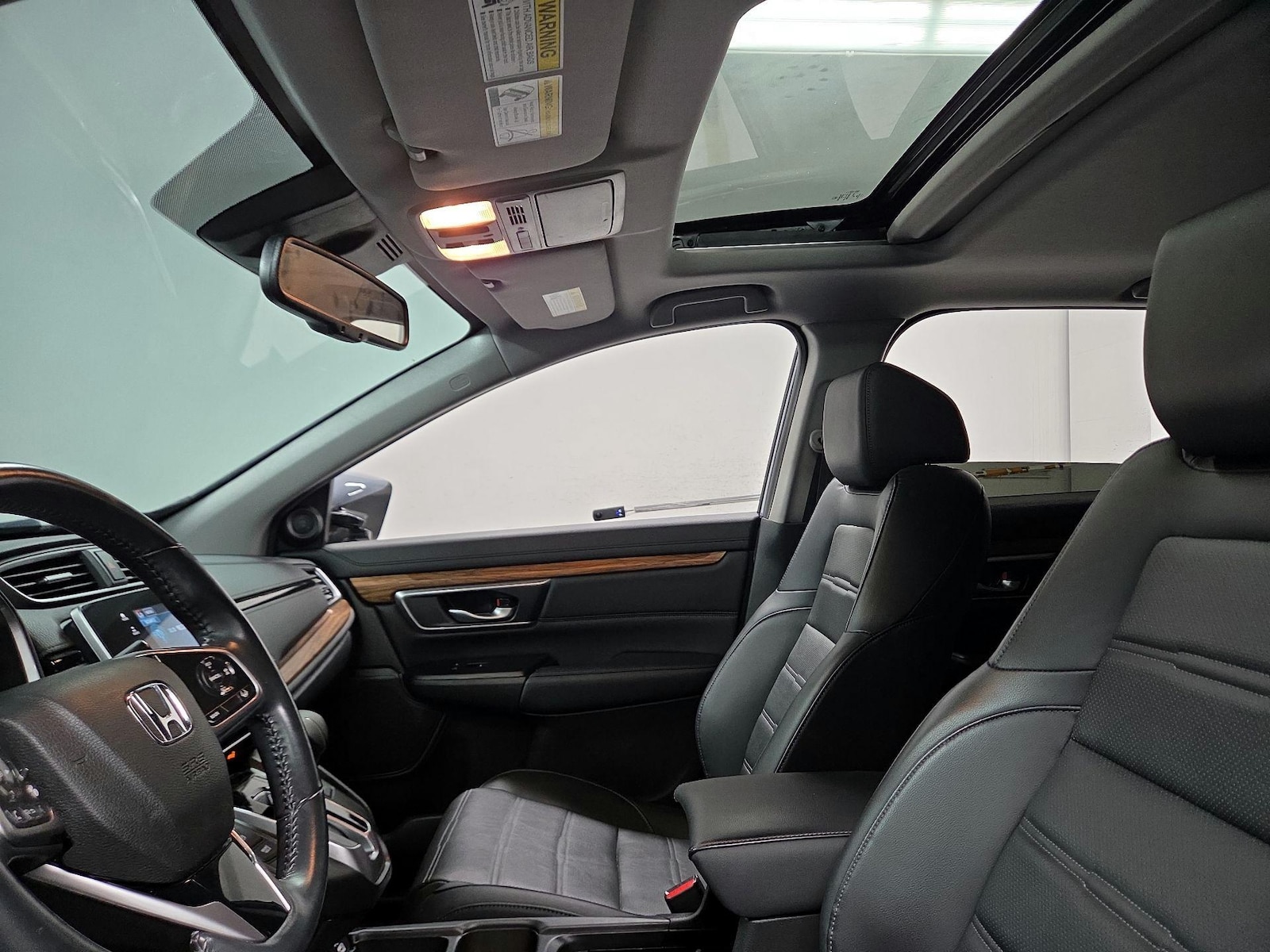 Sunroof(s) & Overhead Airbags