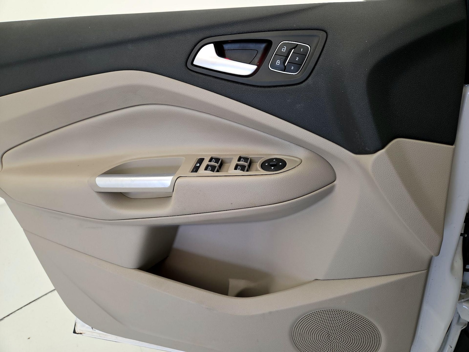 2017 Ford Escape Titanium - Photo 13