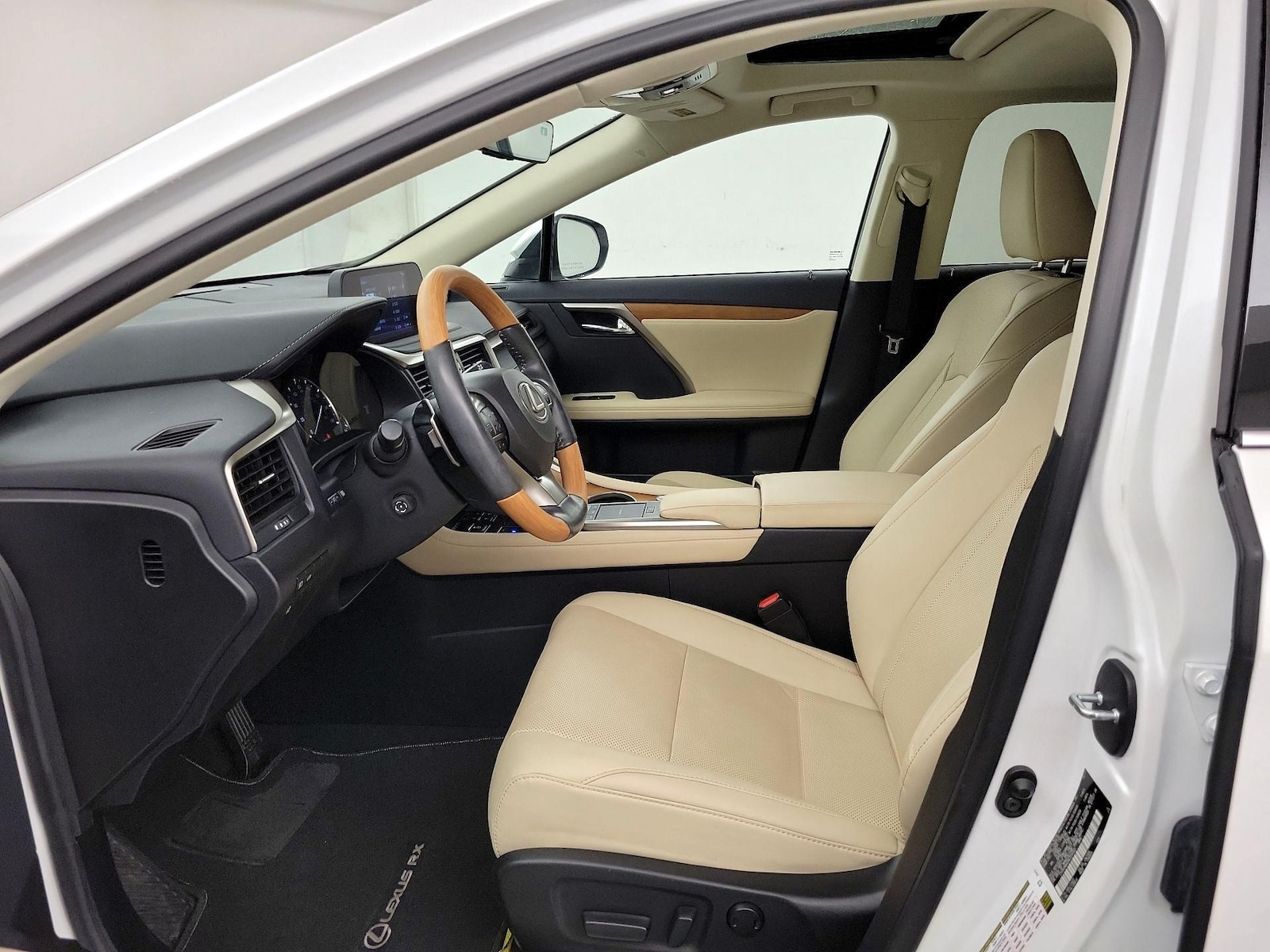 2022 Lexus RX 350 - Photo 12