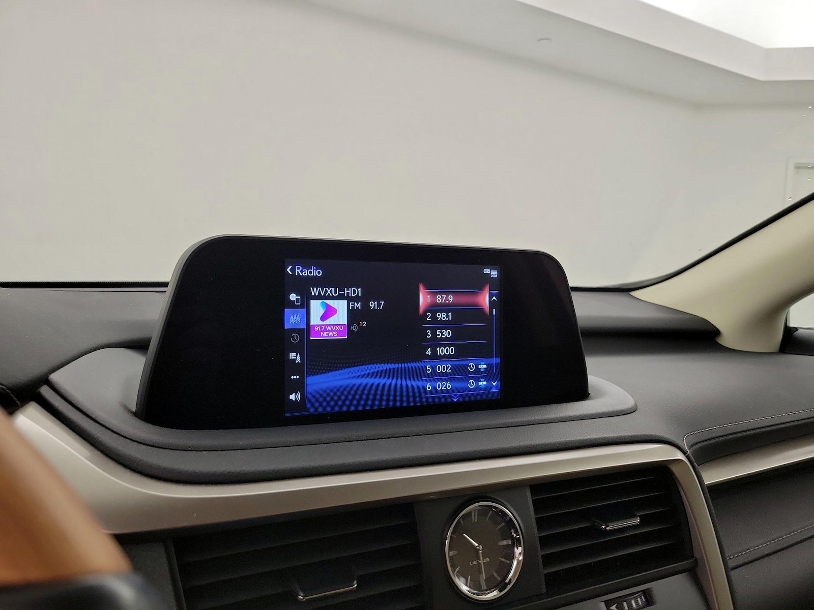 2022 Lexus RX 350 - Photo 16