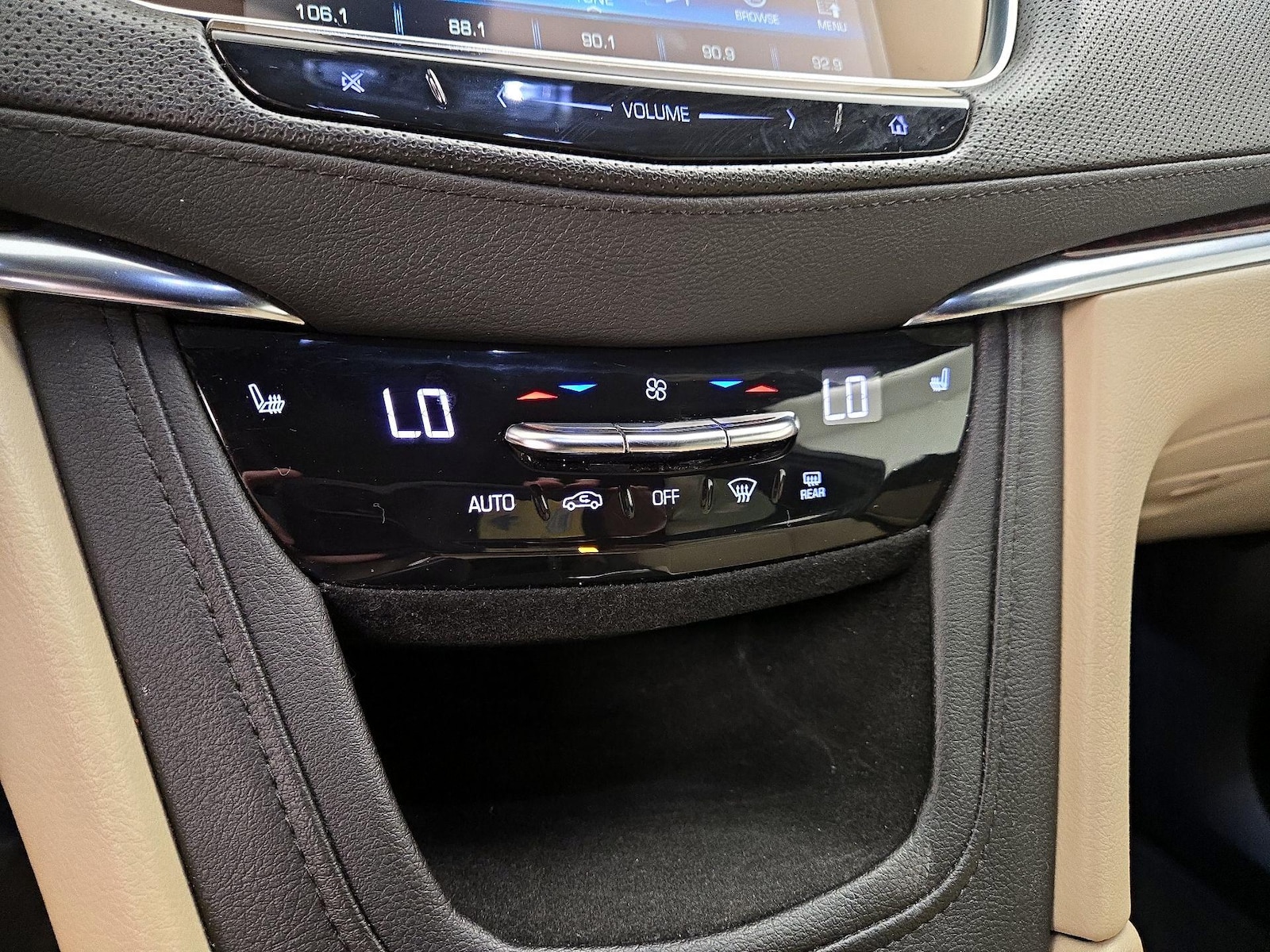2019 Cadillac XT5 Luxury - Photo 17