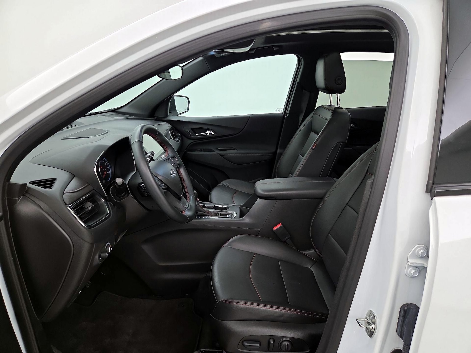 2024 Chevrolet Equinox RS - Photo 12