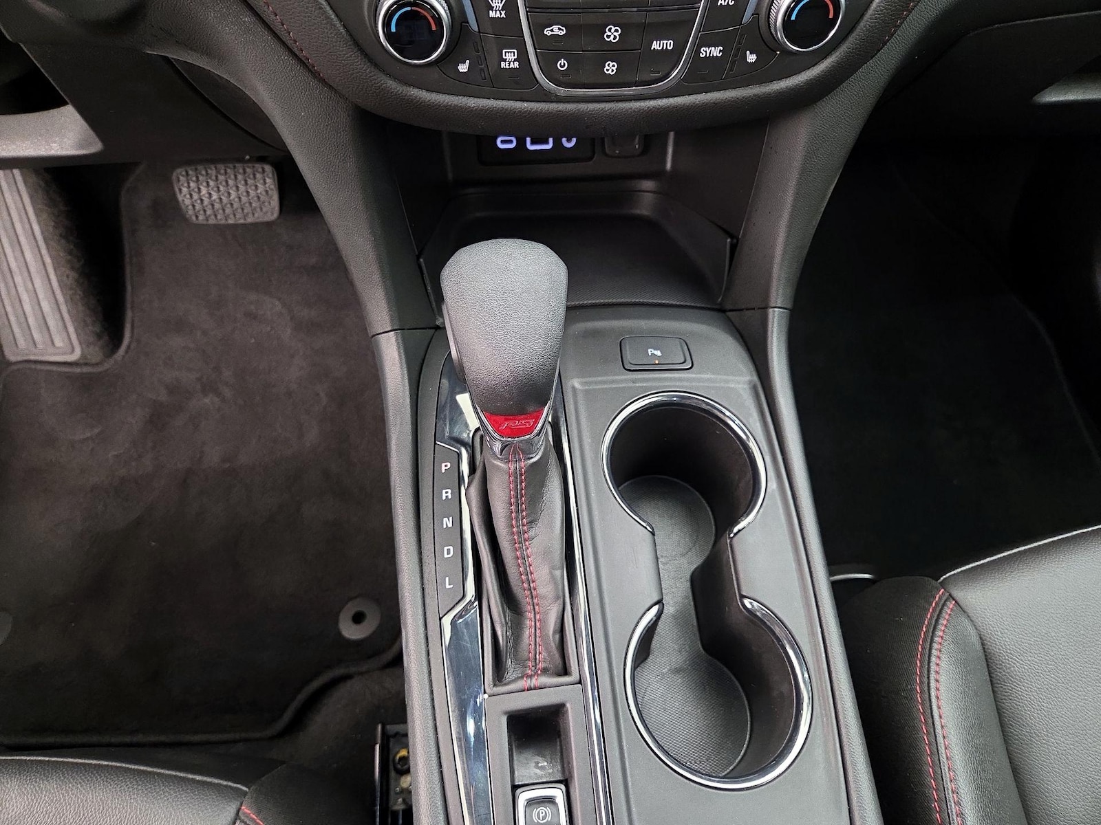 2024 Chevrolet Equinox RS - Photo 18