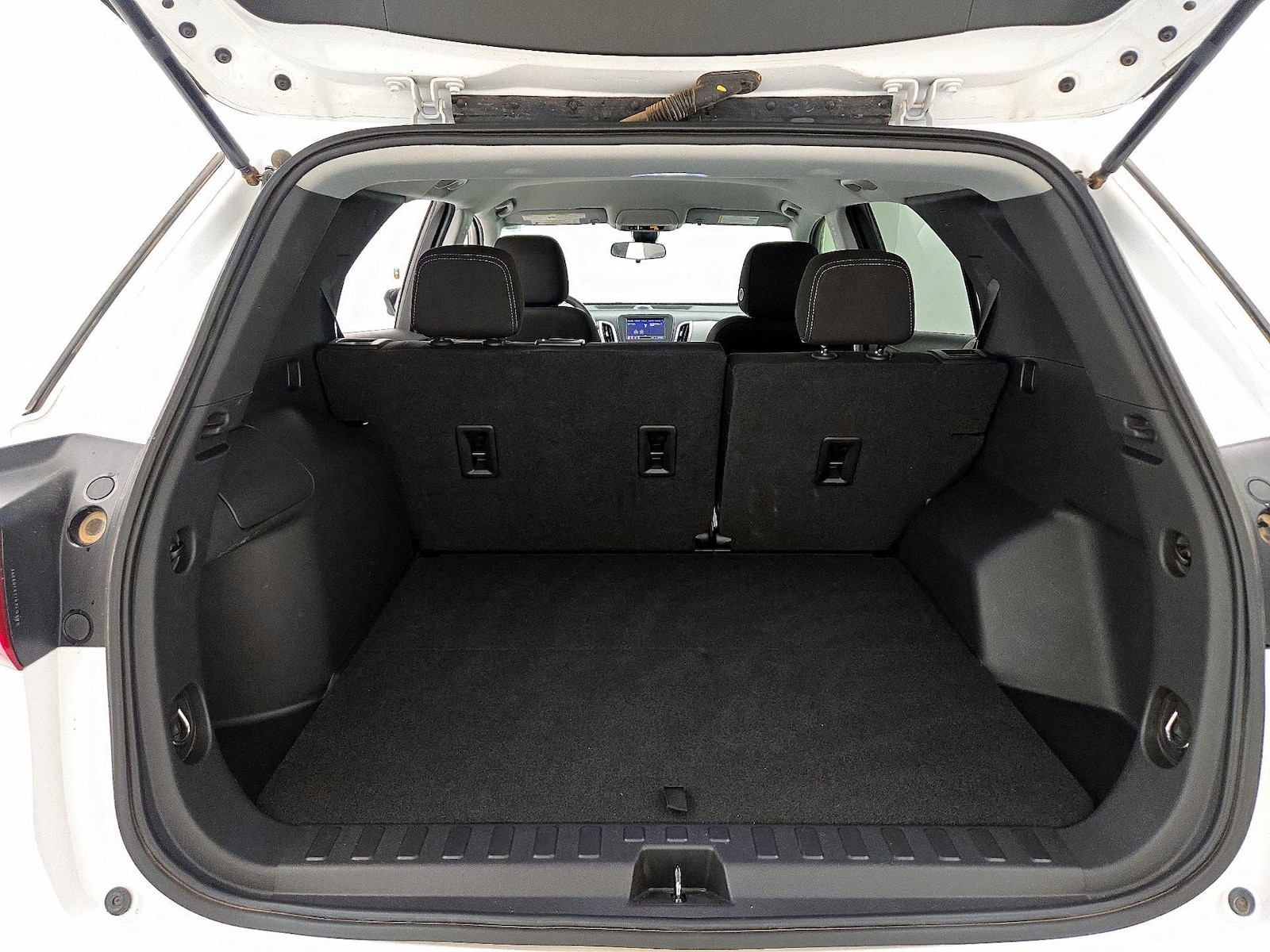 2021 Chevrolet Equinox LS - Photo 19