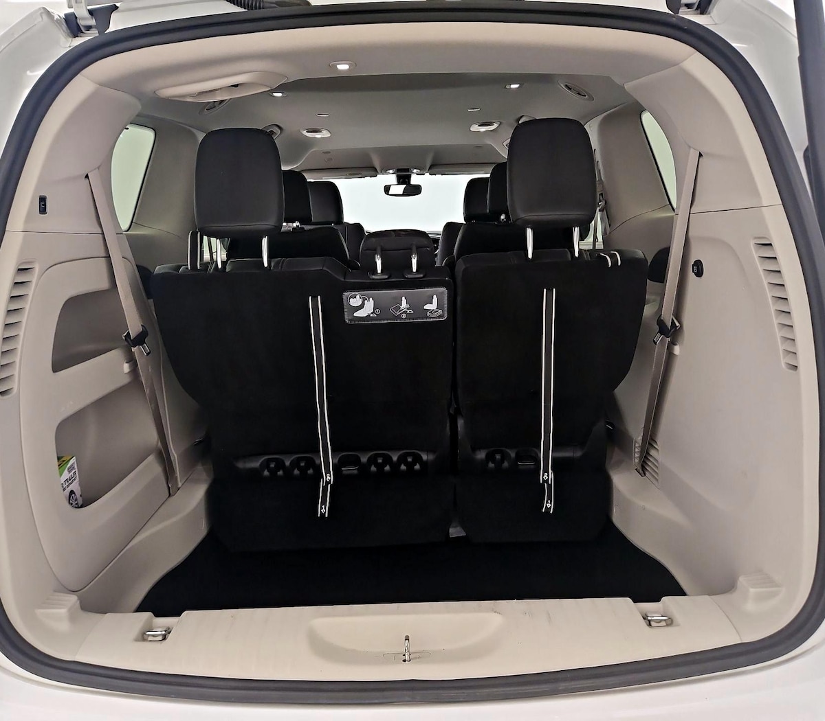 Trunk/Cargo (Seats Up)