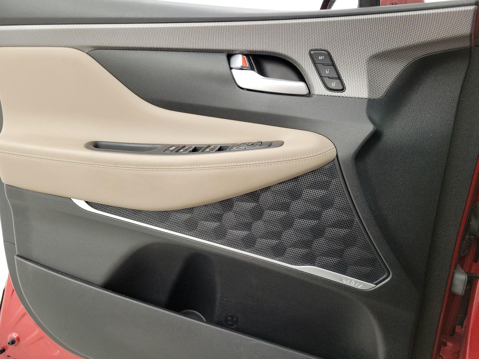 2020 Hyundai Santa Fe Limited - Photo 13