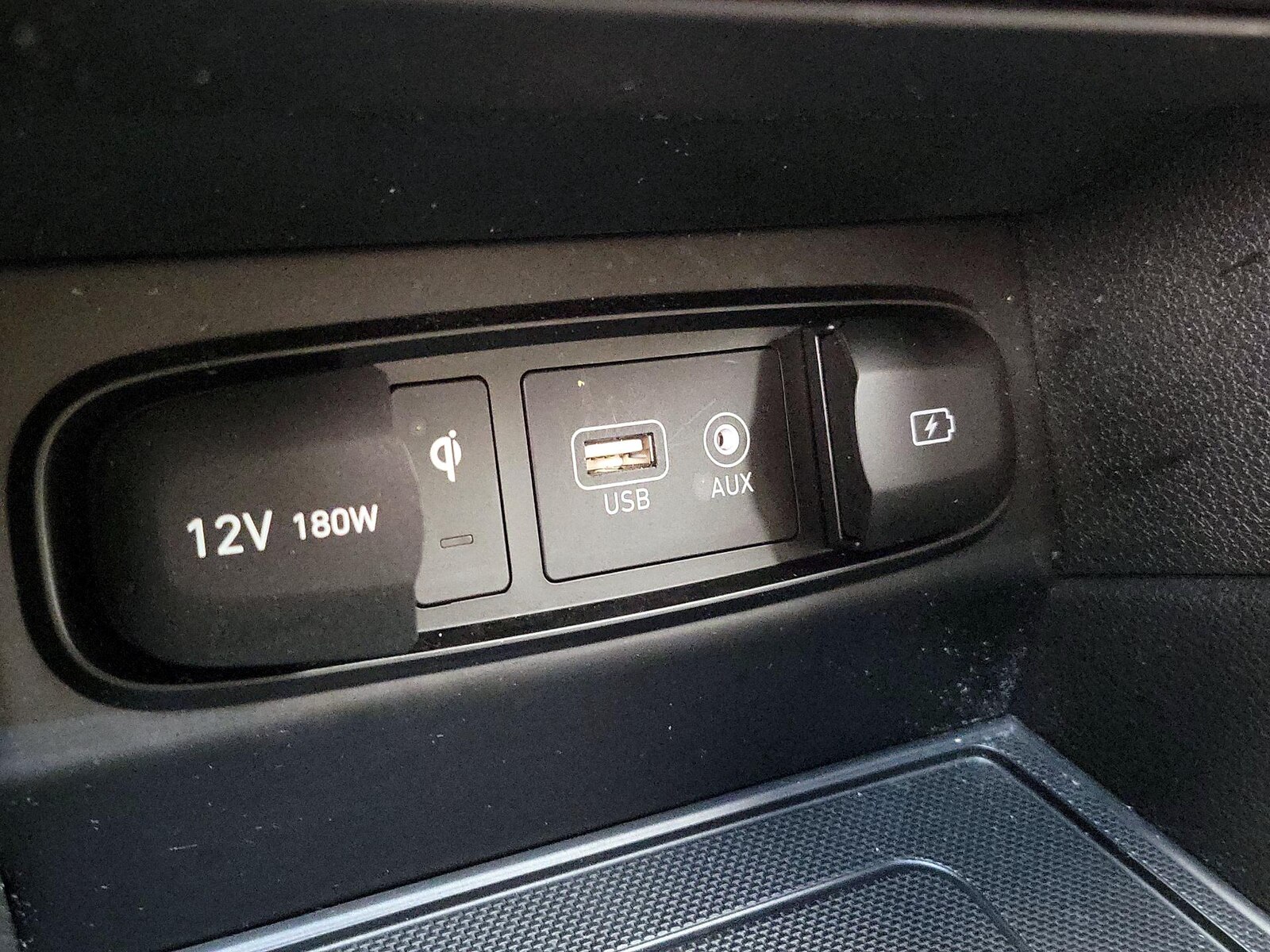 2020 Hyundai Santa Fe Limited - Photo 20