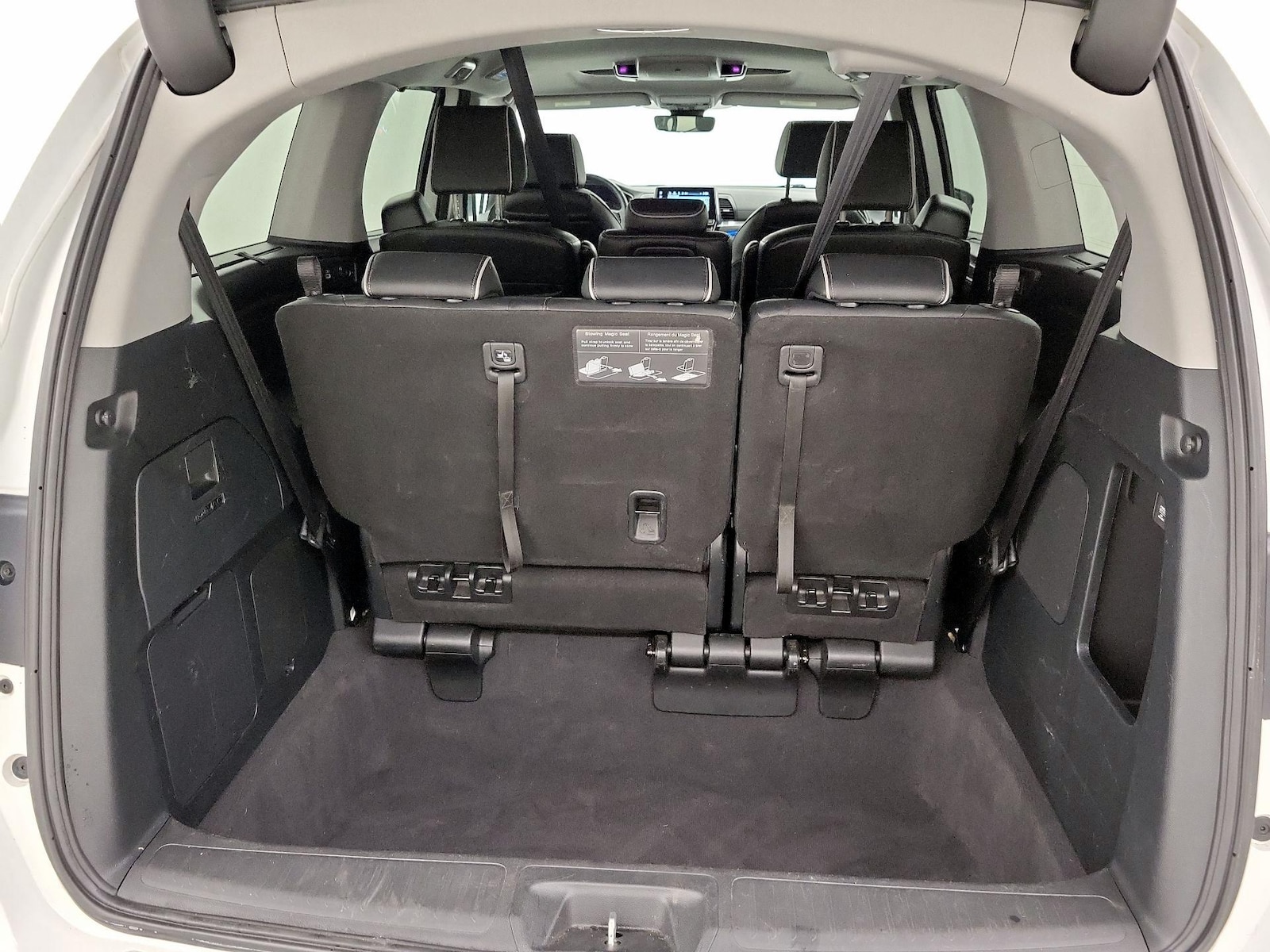 2021 Honda Odyssey Elite - Photo 24