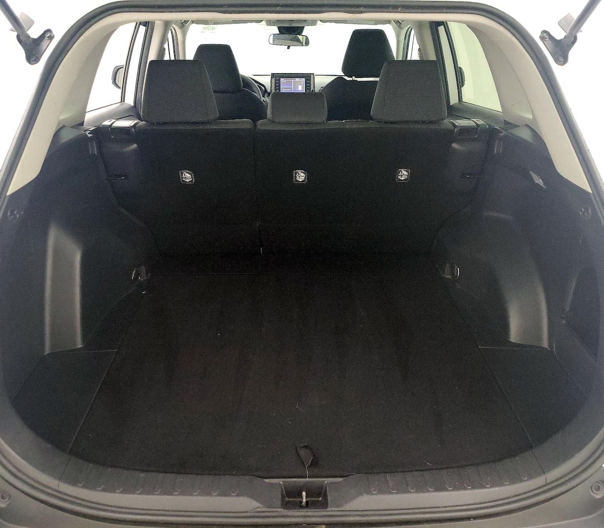 Trunk/Cargo (Seats Up)
