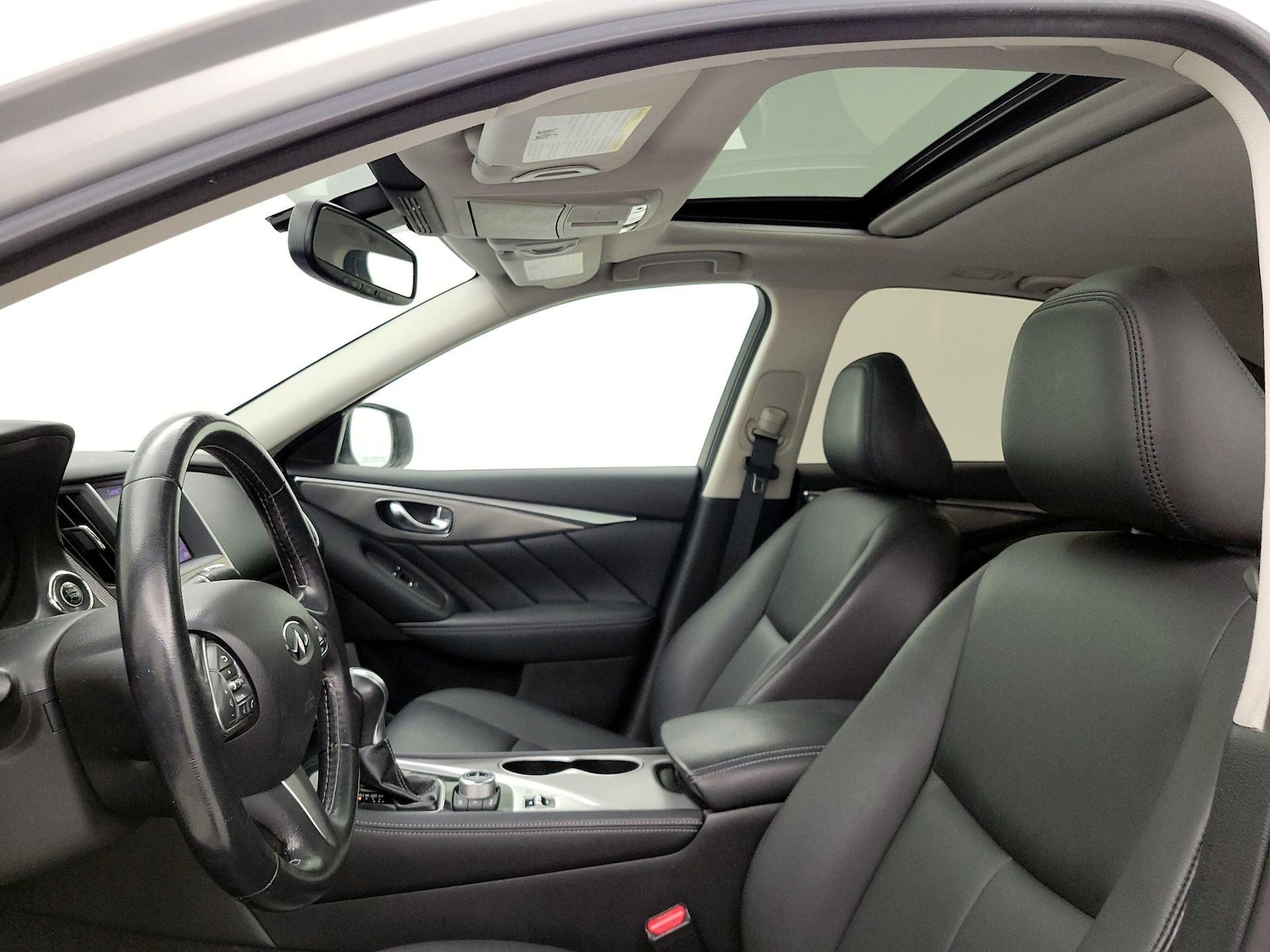 Sunroof(s) & Overhead Airbags