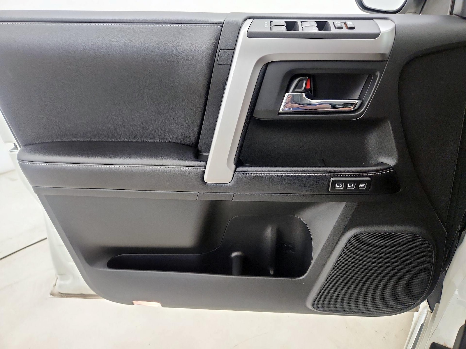 2017 Toyota 4Runner Limited - Photo 13
