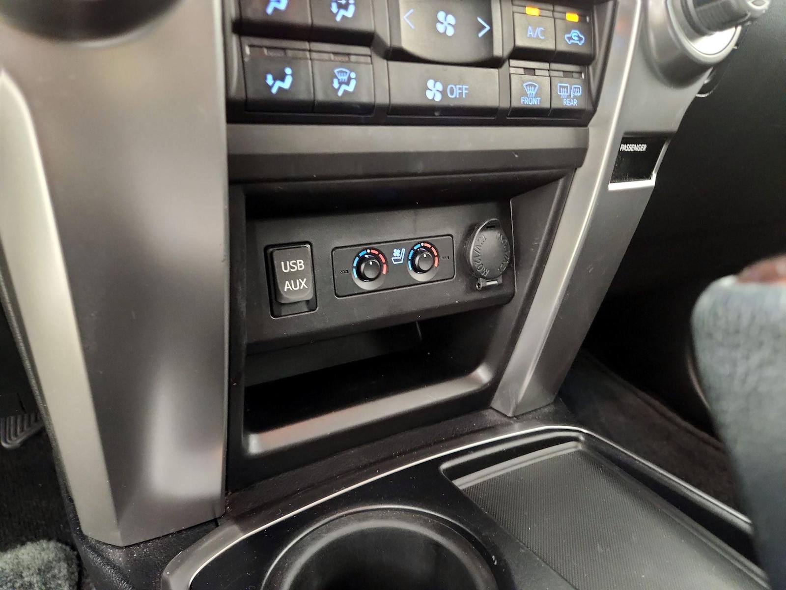 2017 Toyota 4Runner Limited - Photo 19