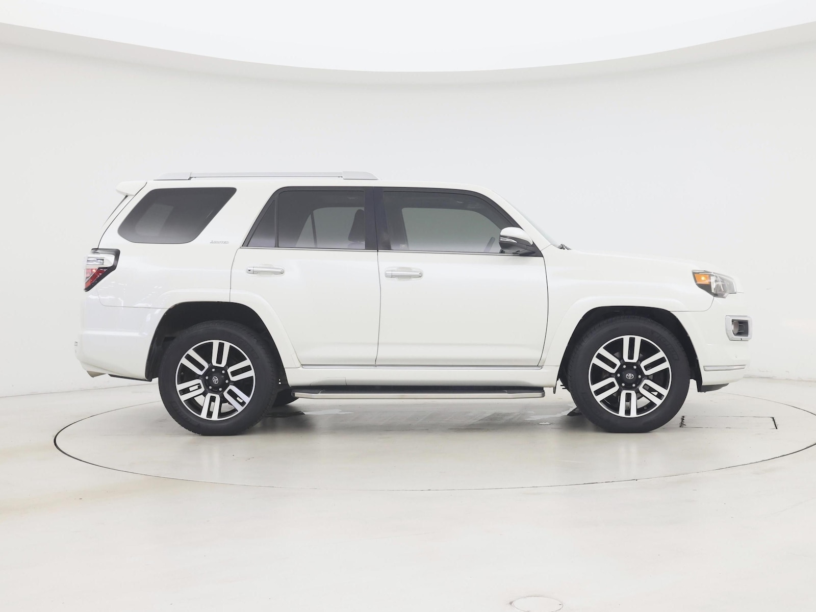 2017 Toyota 4Runner Limited - Photo 8