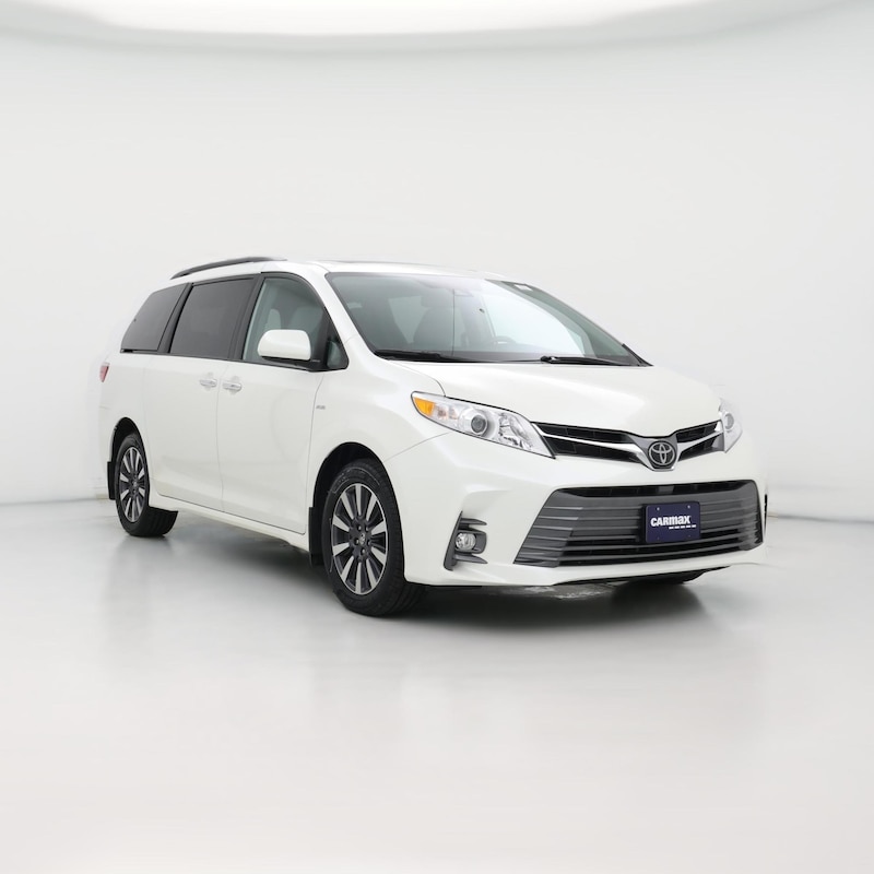 2020 Toyota Sienna XLE