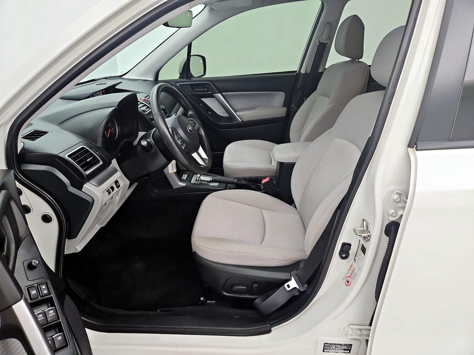 Power Seat(s) & Side Airbags