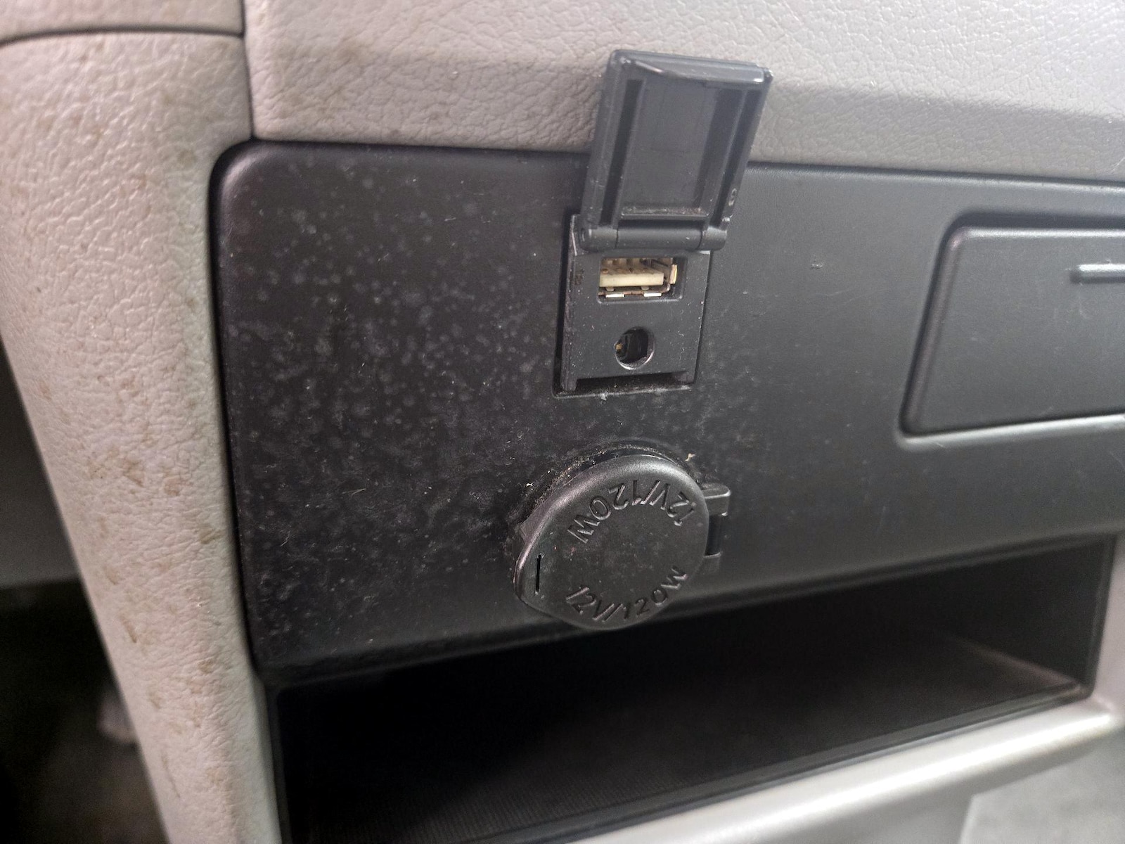 2018 Toyota Sienna LE - Photo 19