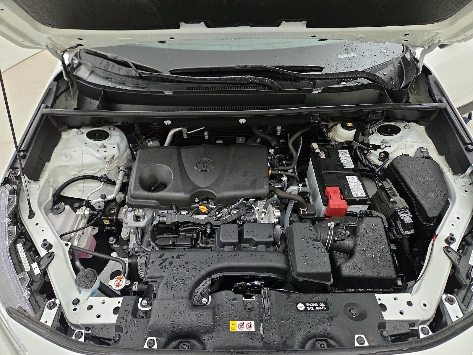 2025 Toyota RAV4 LE - Photo 22