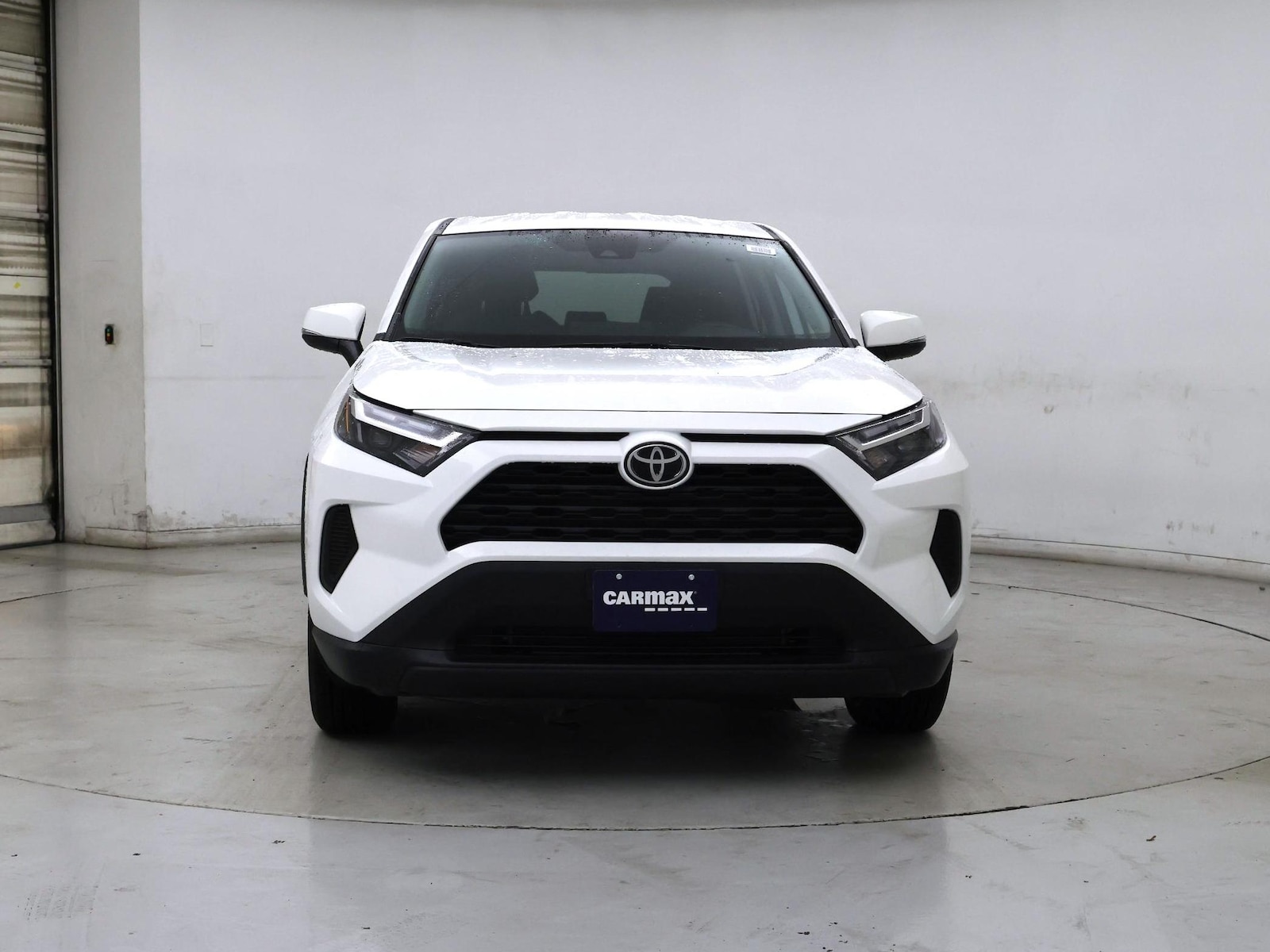 2025 Toyota RAV4 LE - Photo 6
