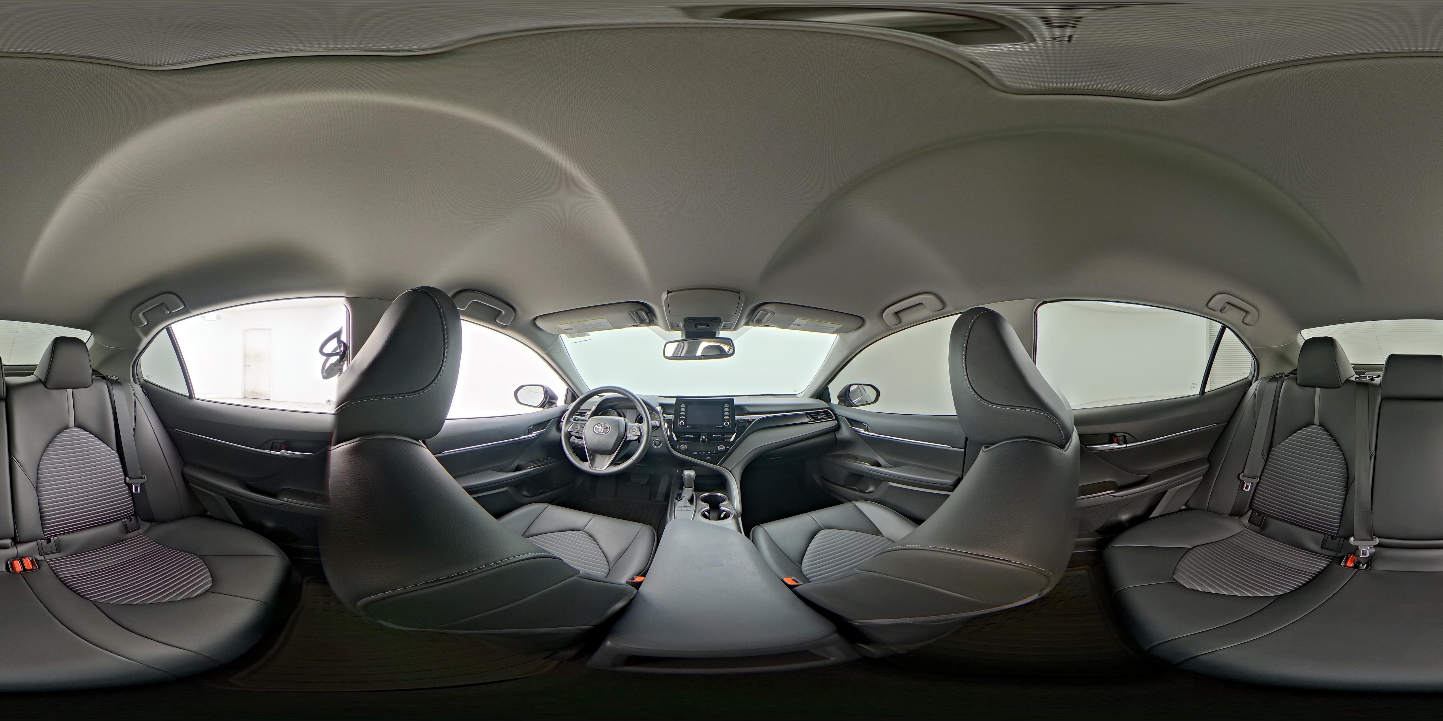 2024 Toyota Camry SE - Photo 24