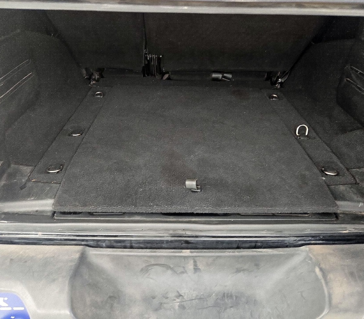 Trunk/Cargo (Seats Up)