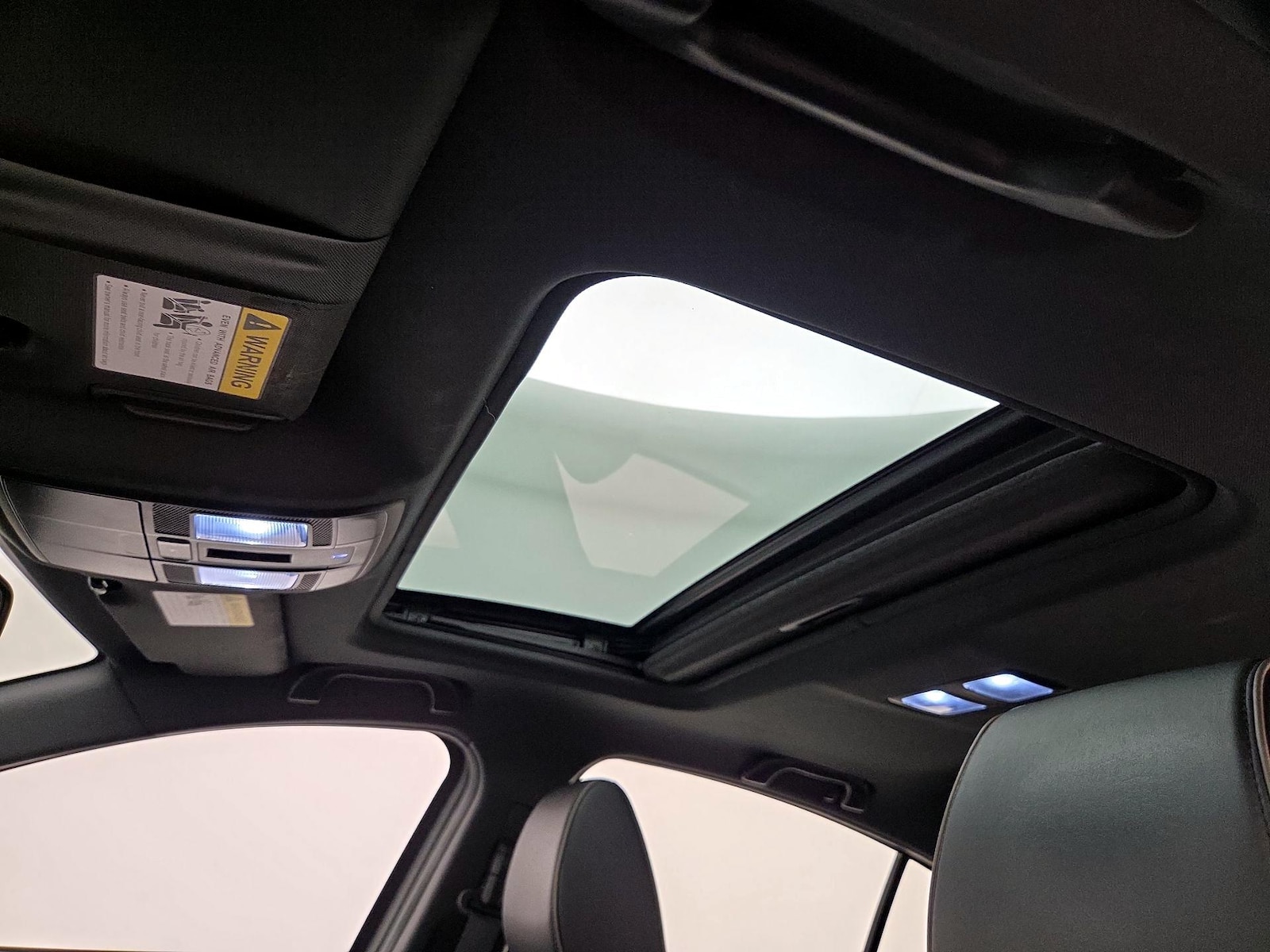 Sunroof(s) & Overhead Airbags