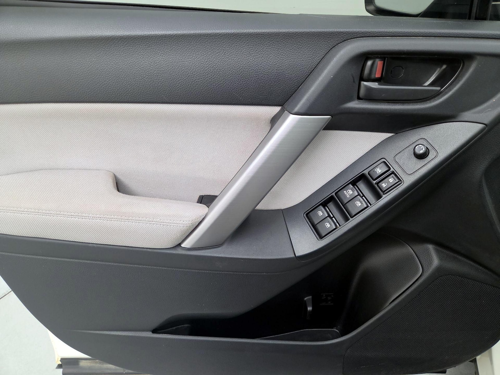 2015 Subaru Forester i Premium - Photo 13