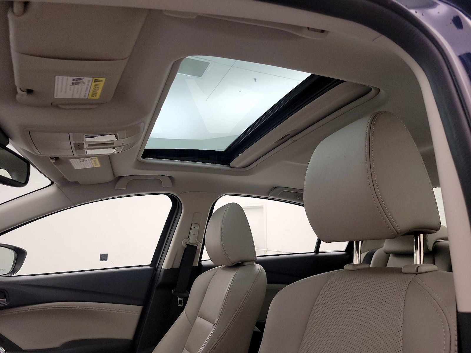 Sunroof(s) & Overhead Airbags