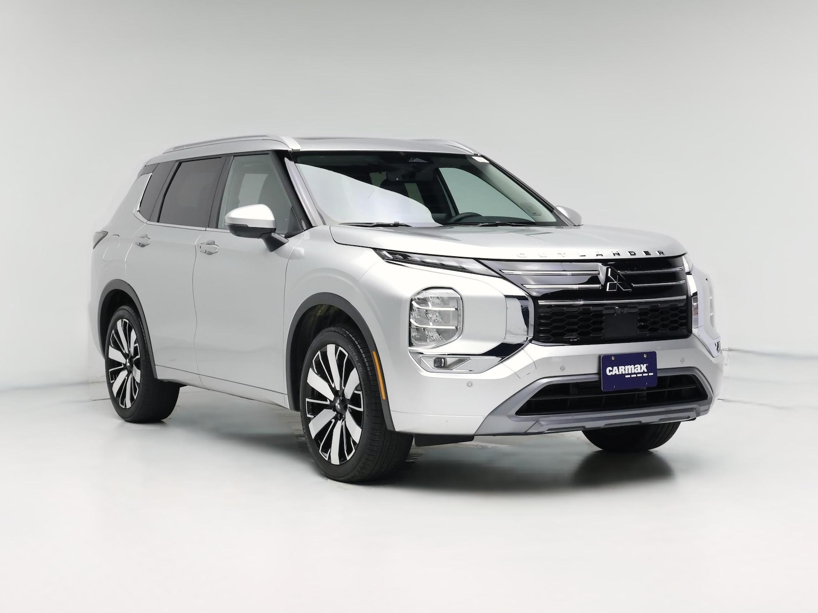 2025 Mitsubishi Outlander SEL - Photo 1
