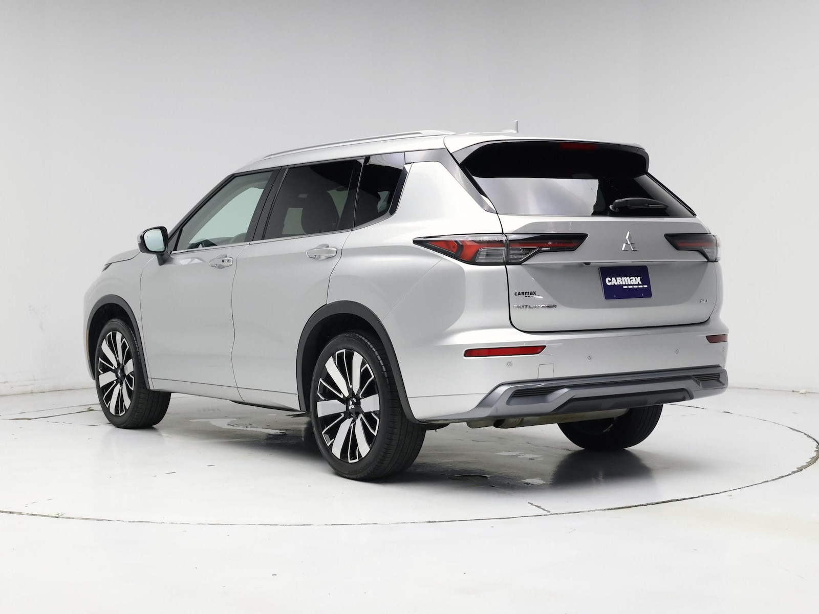 2025 Mitsubishi Outlander SEL - Photo 3