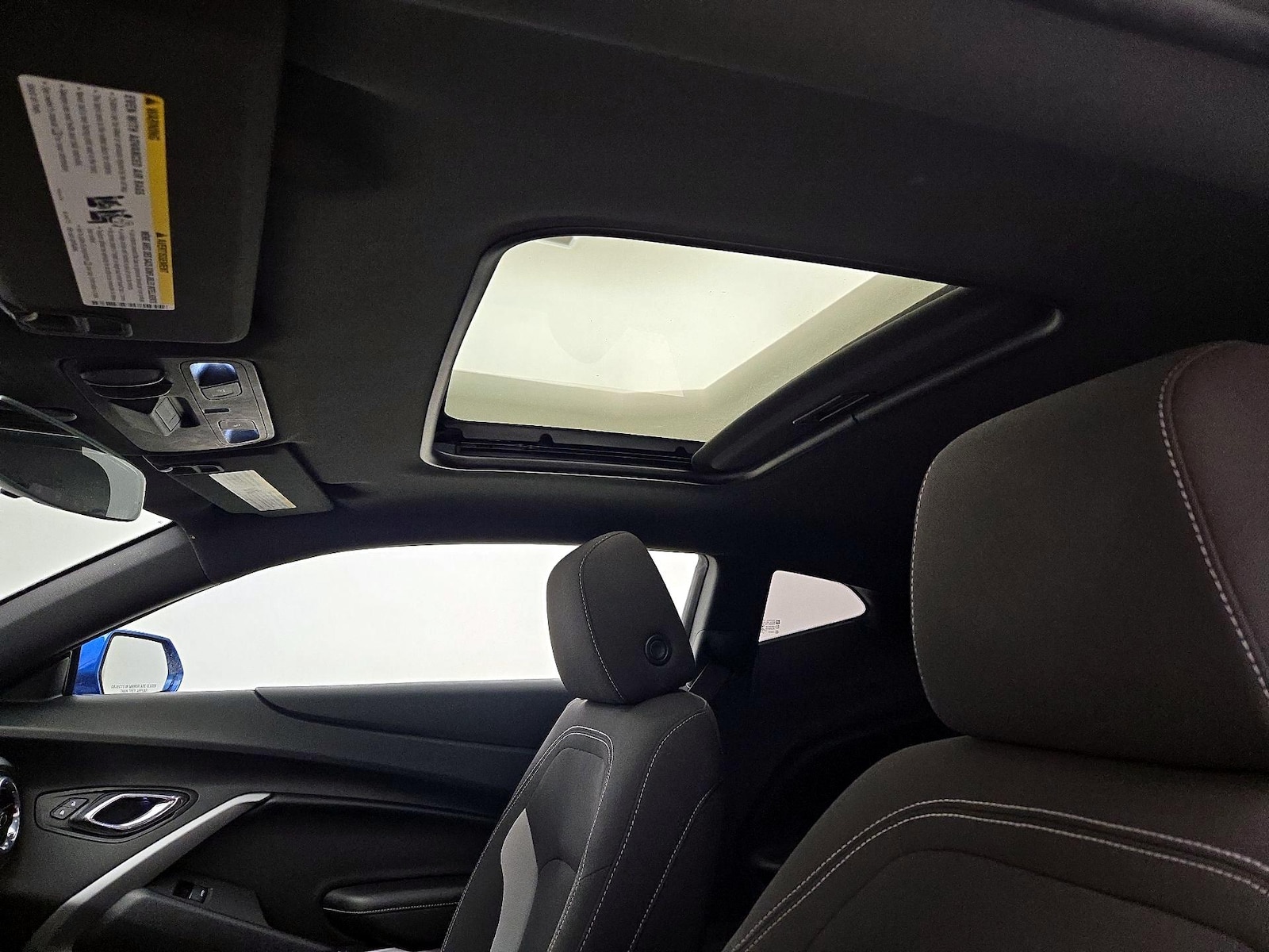 Sunroof(s) & Overhead Airbags