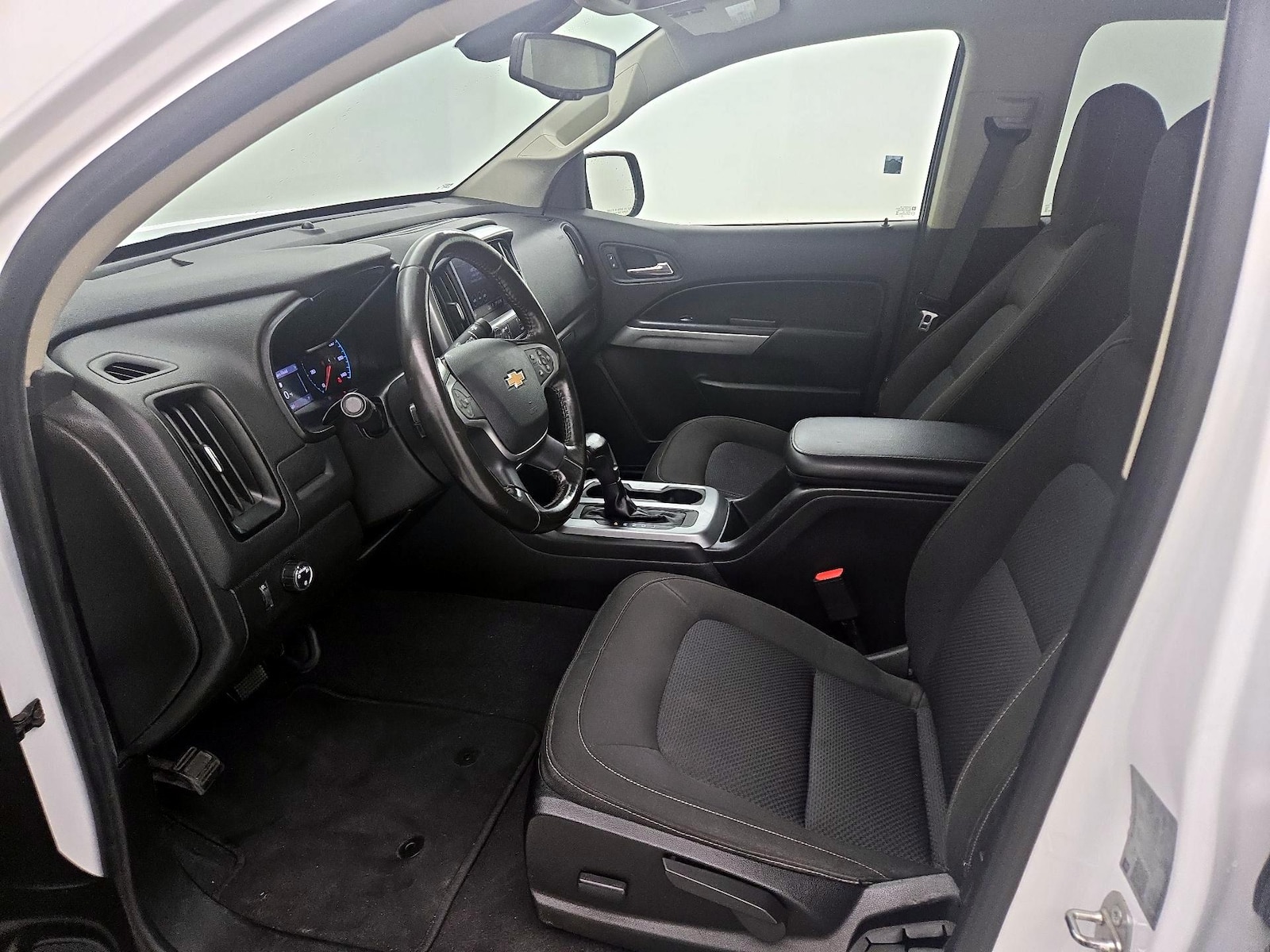 Power Seat(s) & Side Airbags