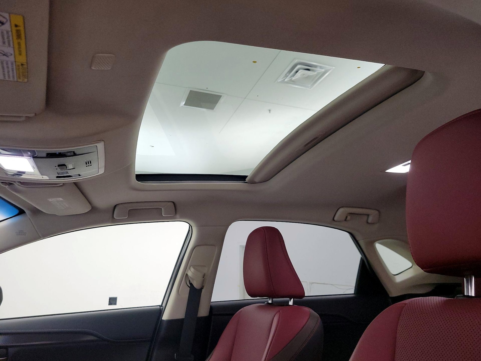 Sunroof(s) & Overhead Airbags