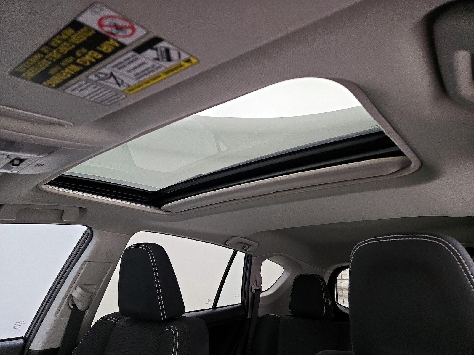 Sunroof(s) & Overhead Airbags