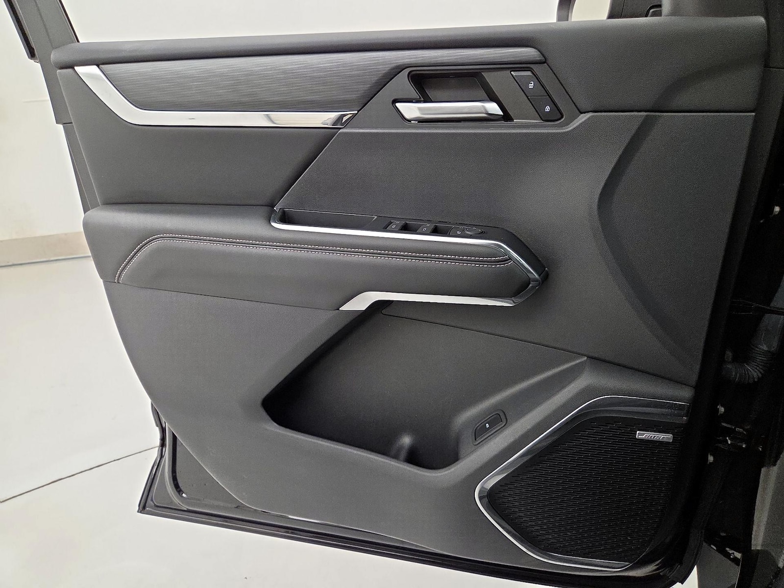 2024 GMC Acadia Elevation - Photo 13