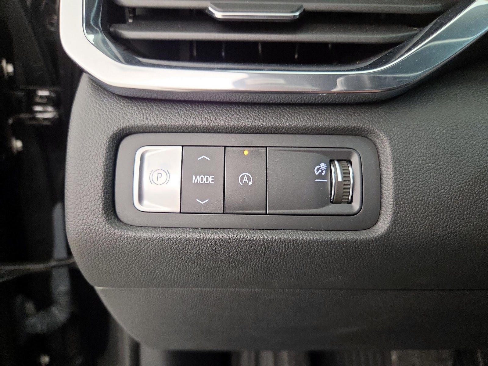 2024 GMC Acadia Elevation - Photo 14