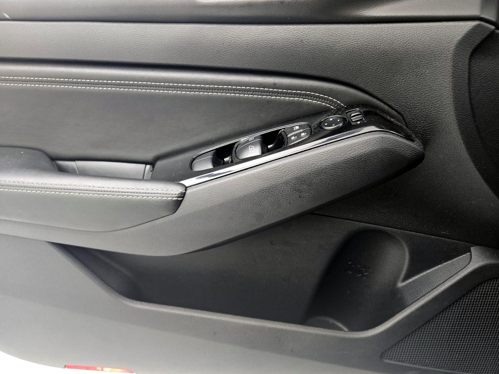 2020 Nissan Altima SL - Photo 13