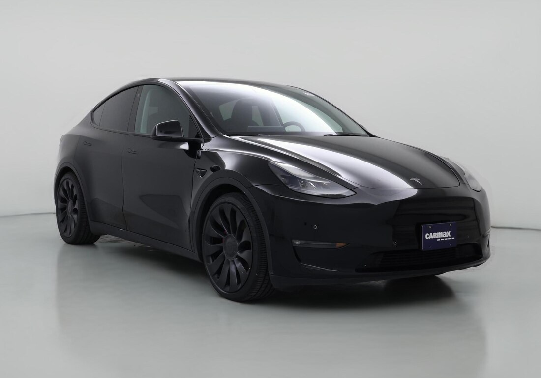 2022 Tesla Model Y Performance All-Wheel Drive in Black — CarMax photo